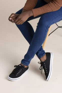 Women's Kickstart Sneaker Women Lace Ups