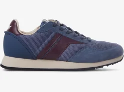 Women's Renaissance Sneaker Women Lace Ups