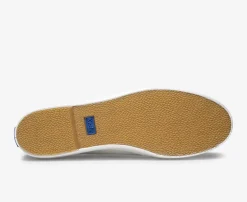 Discount Women's Triple Kick Leather Sneaker Women Platforms